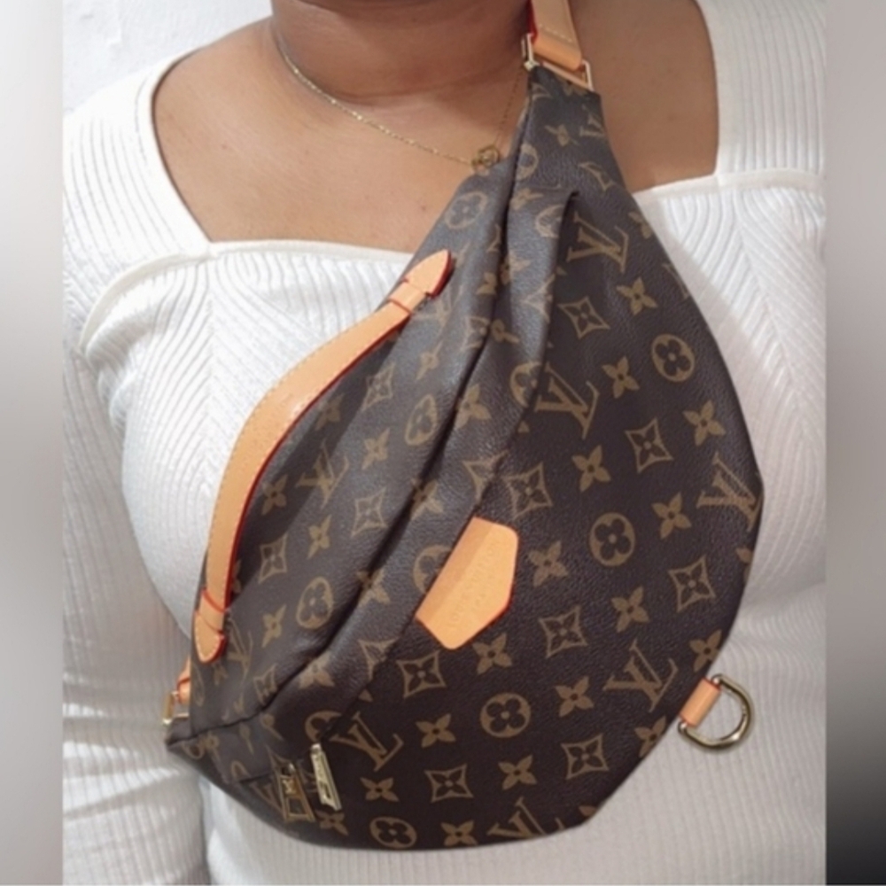 Source Unknown Elegant Brown and Tan Designer Bag… - image 1